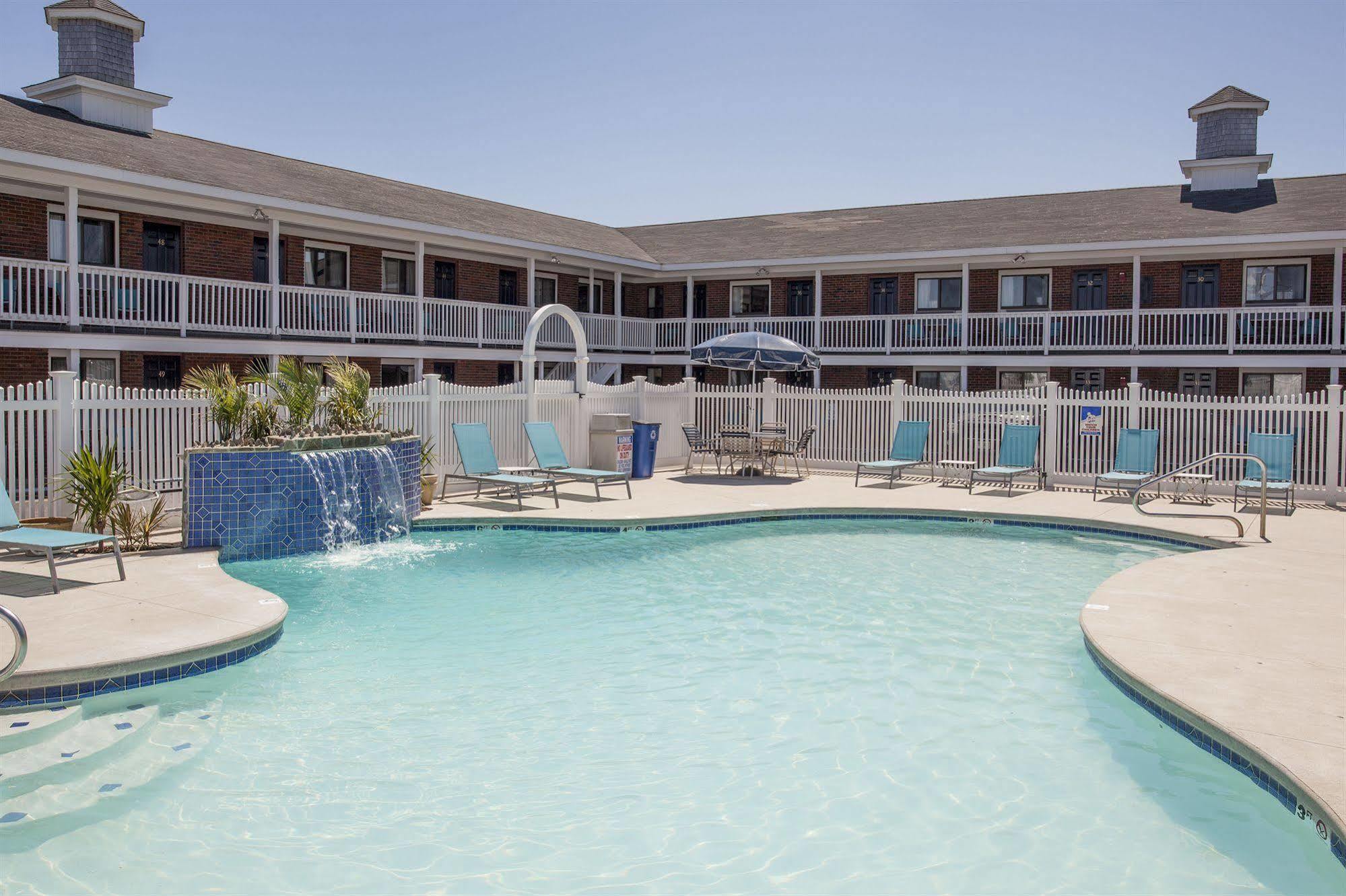 Sands By The Sea Motel Йорк Екстер'єр фото